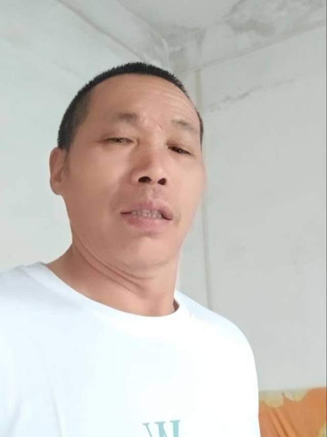 阿姨资料照片