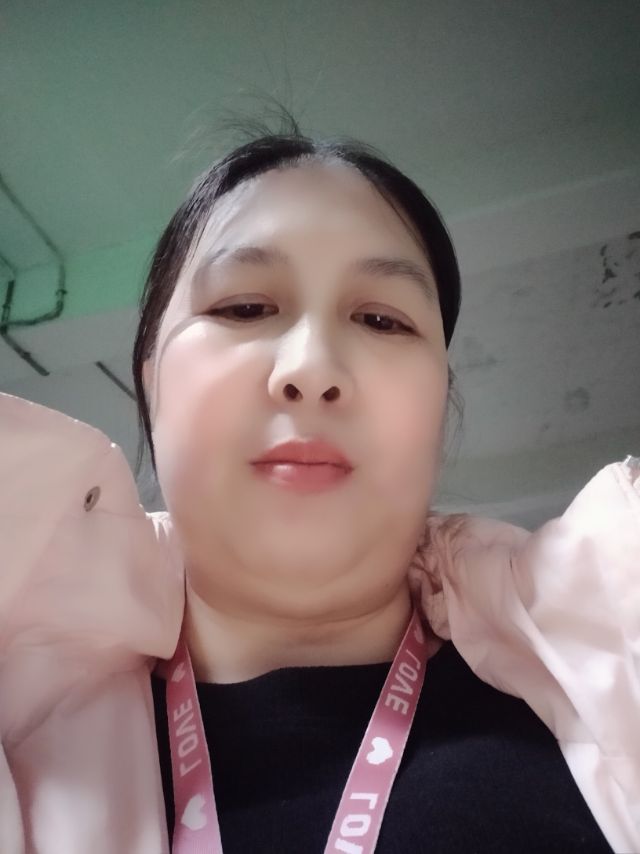 阿姨资料照片