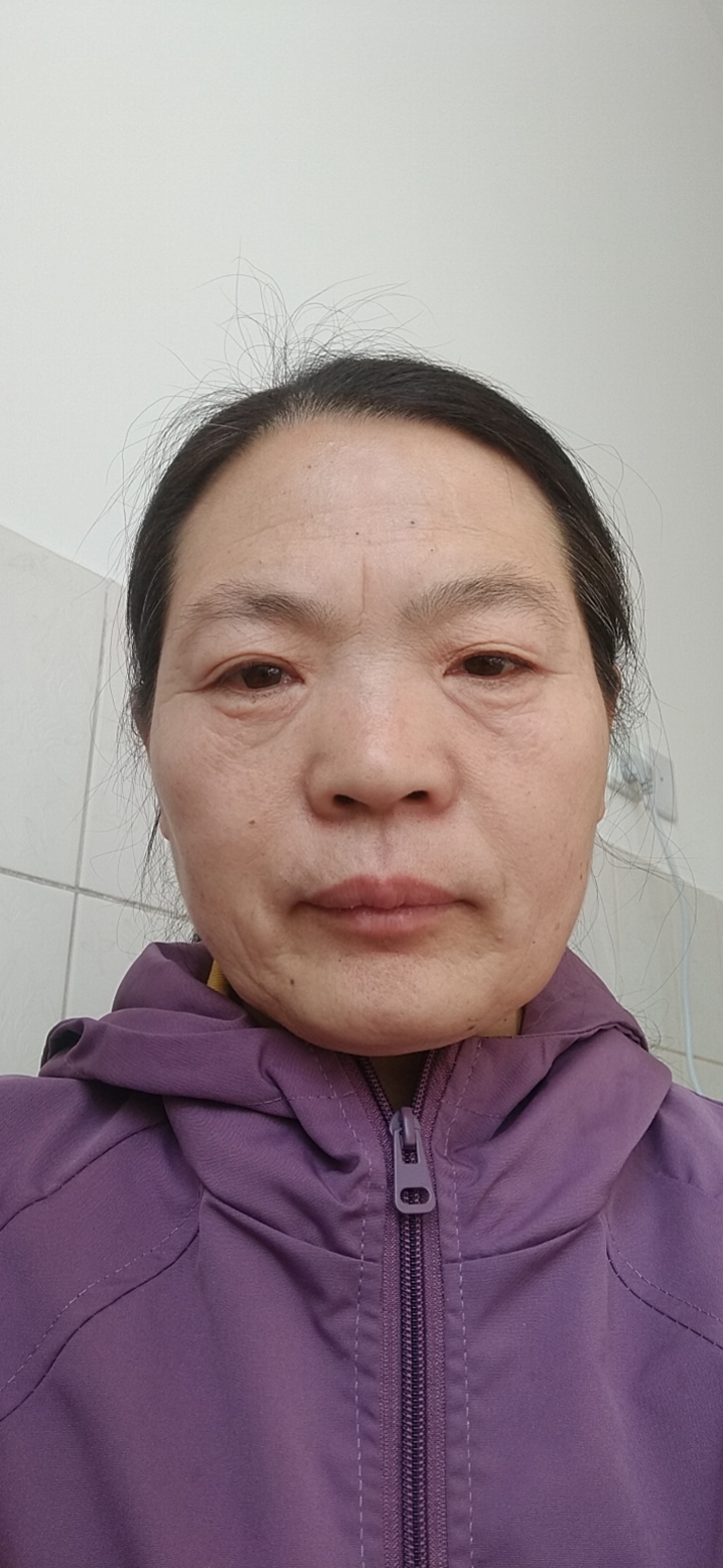 阿姨资料照片
