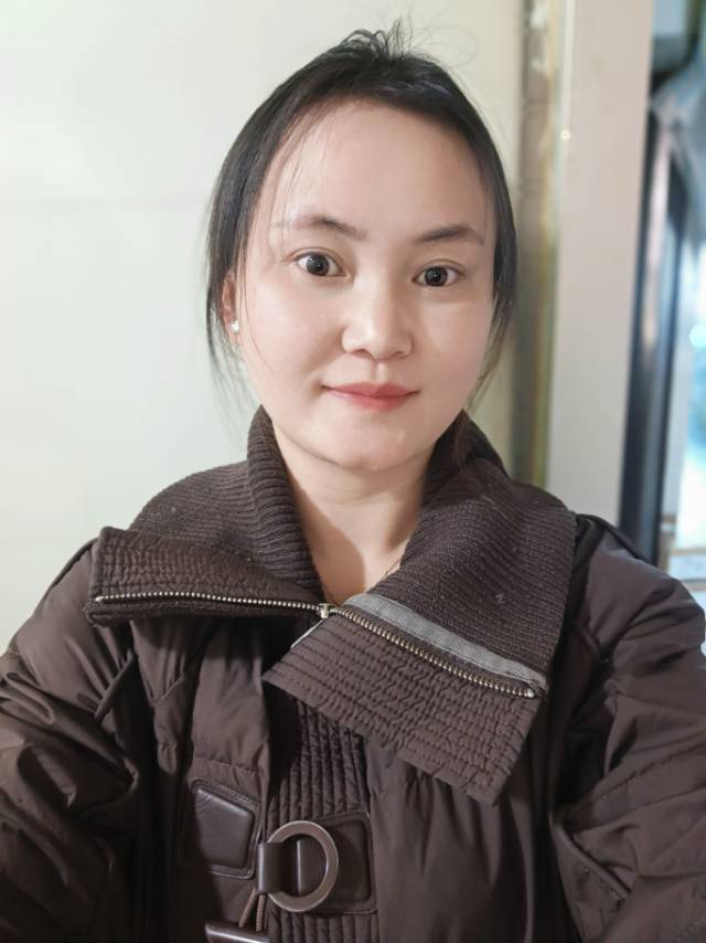 阿姨资料照片