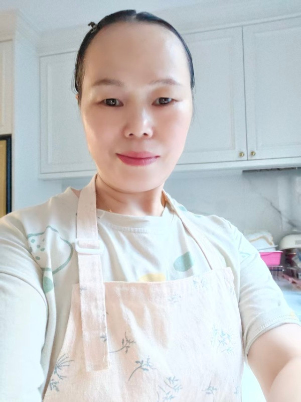 阿姨资料照片