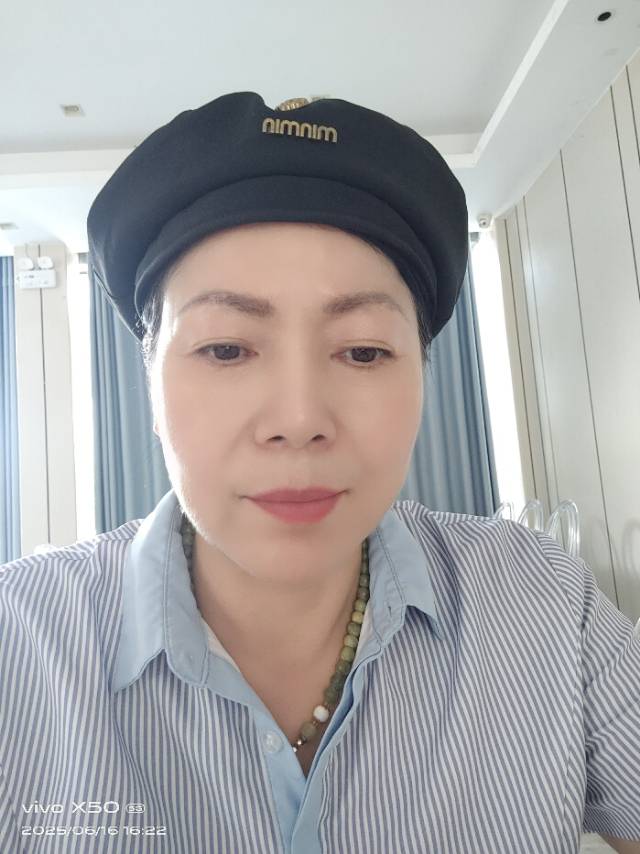 阿姨资料照片