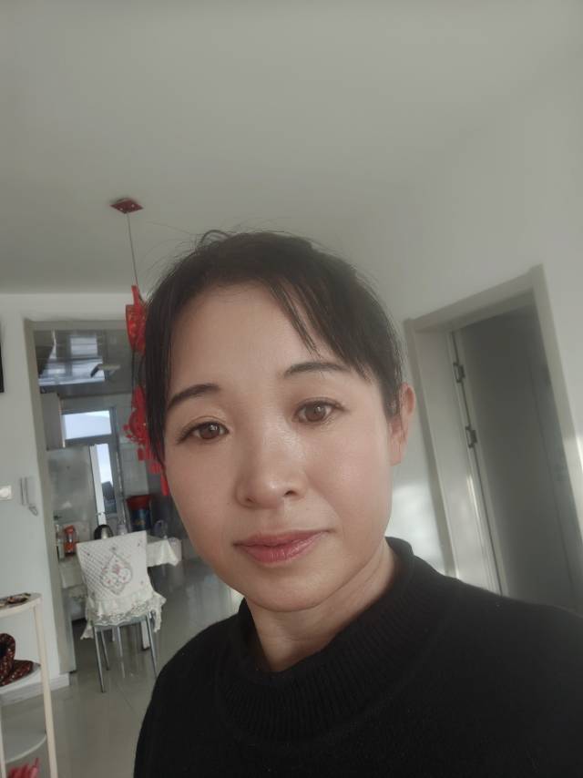 阿姨资料照片