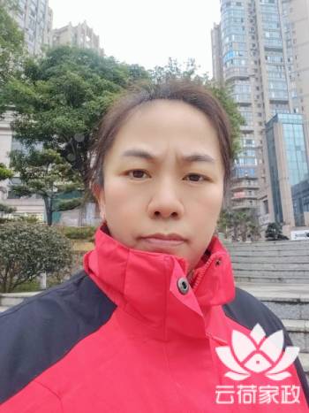 阿姨资料照片