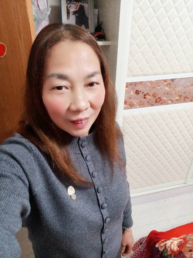阿姨资料照片