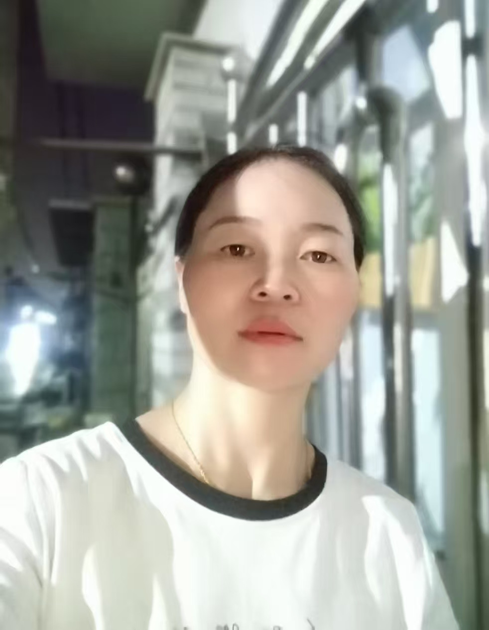 阿姨资料照片