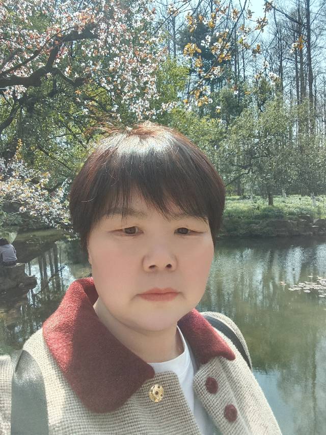 阿姨资料照片