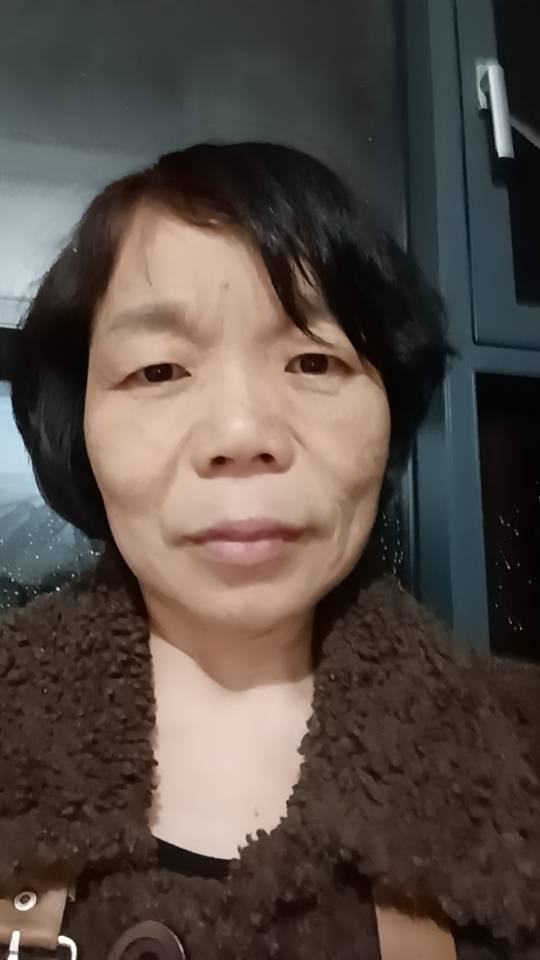 阿姨资料照片