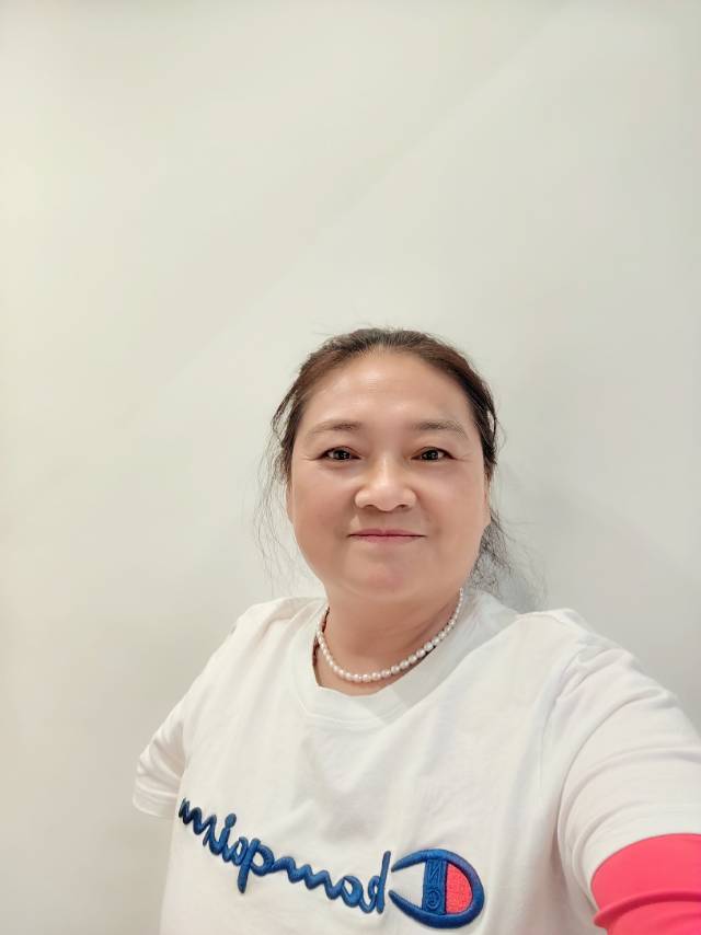 阿姨资料照片