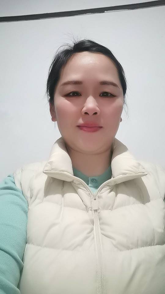 阿姨资料照片