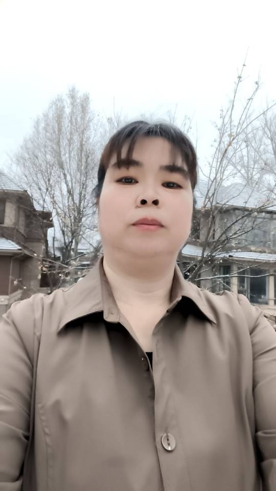 阿姨资料照片