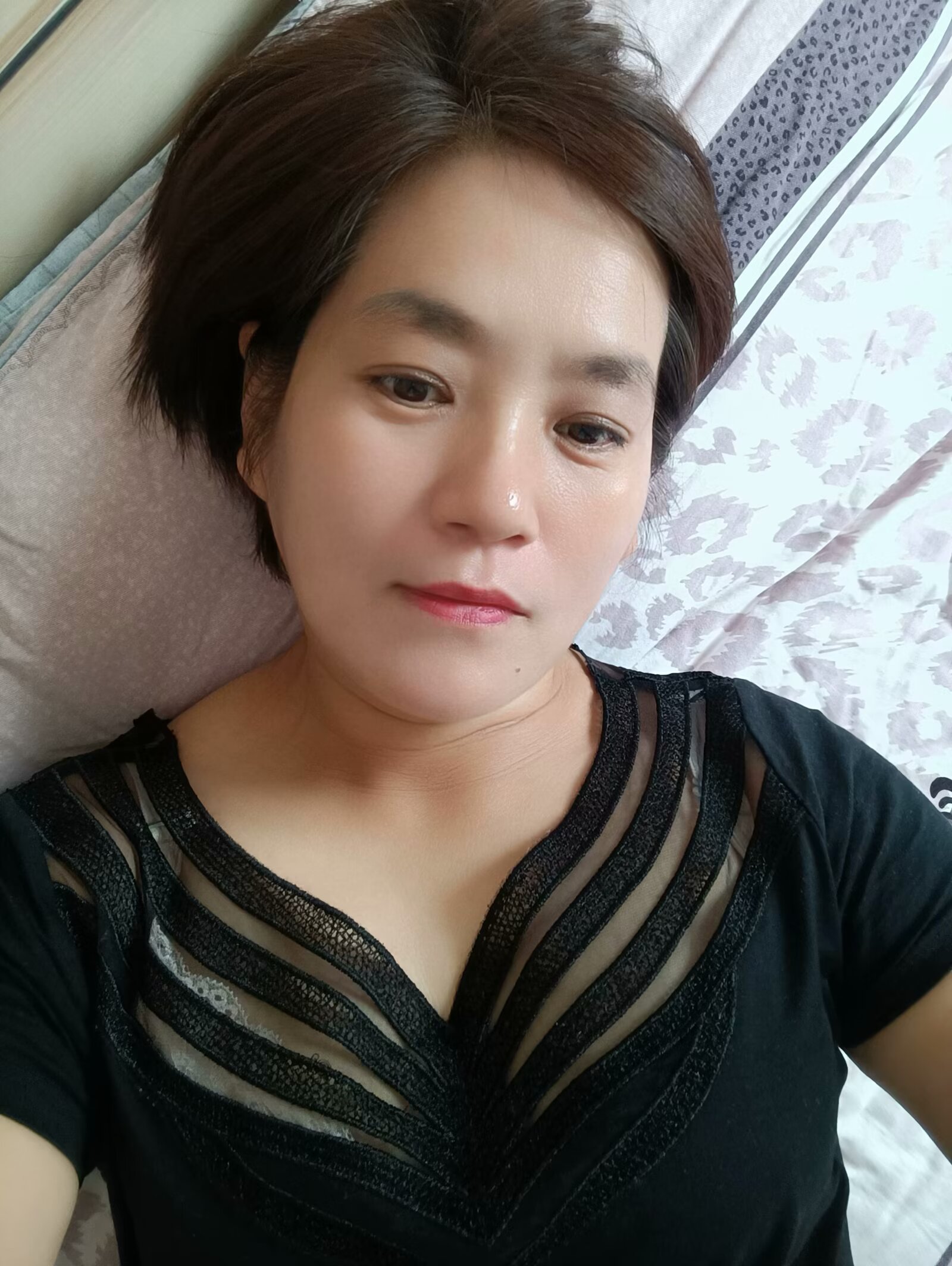 阿姨资料照片