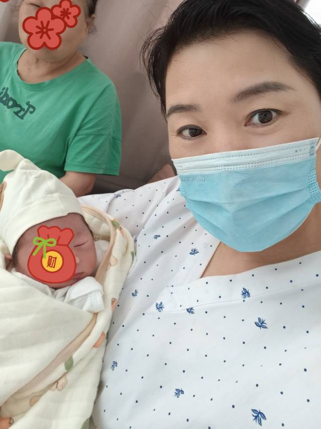 阿姨资料照片