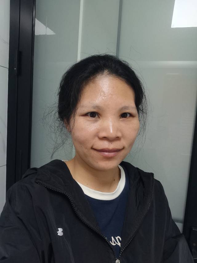 阿姨资料照片