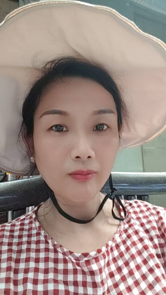 阿姨资料照片