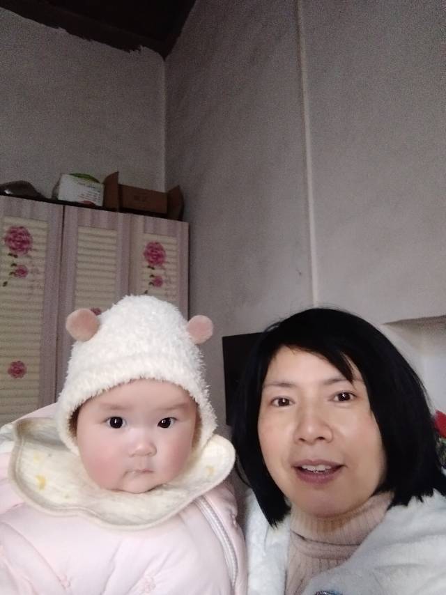 阿姨资料照片