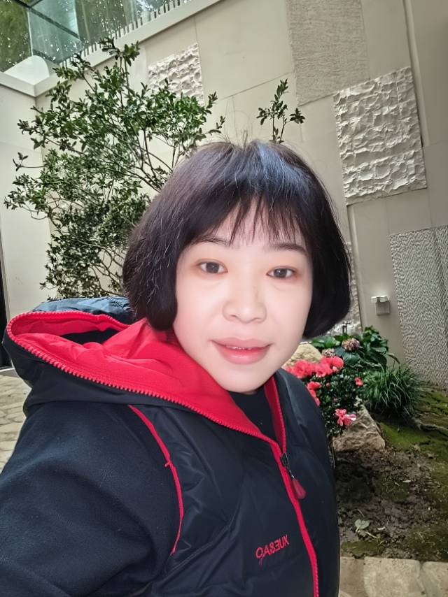 阿姨资料照片