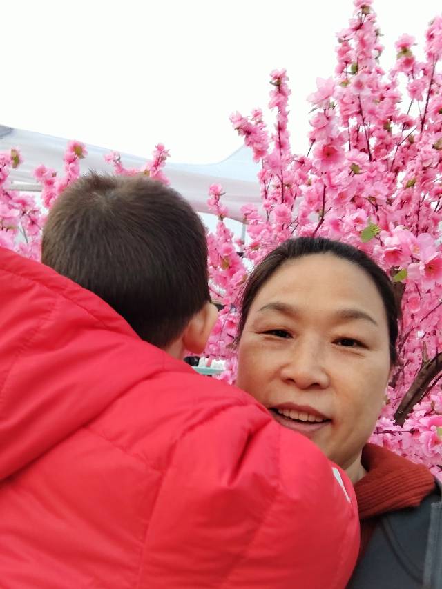 阿姨资料照片