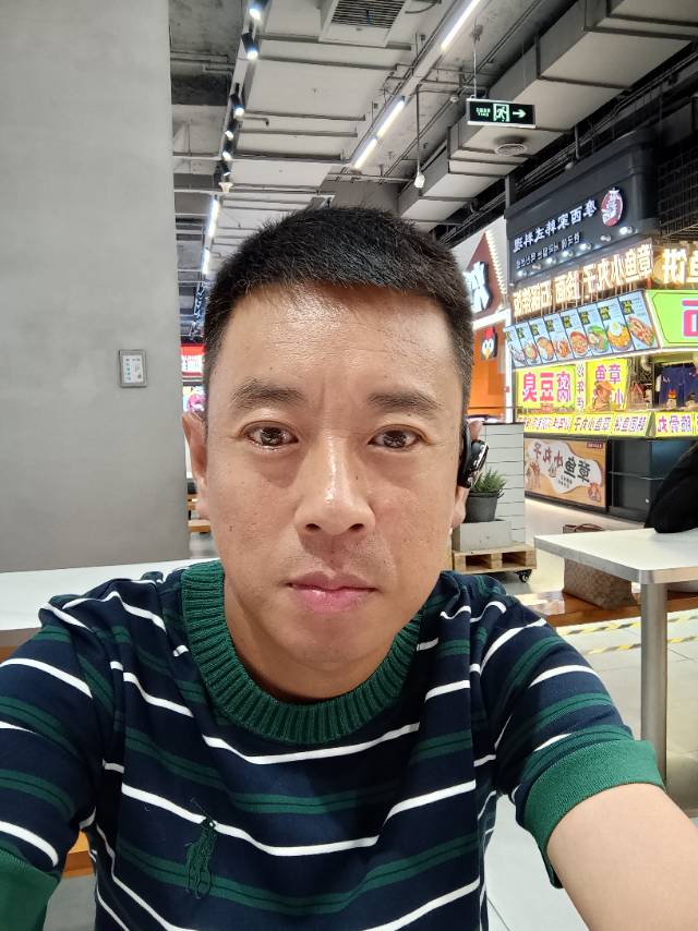 阿姨资料照片