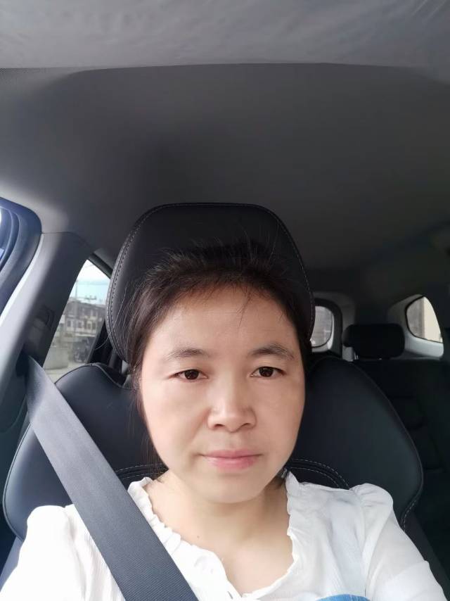 阿姨资料照片