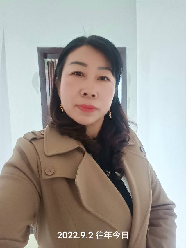 阿姨资料照片
