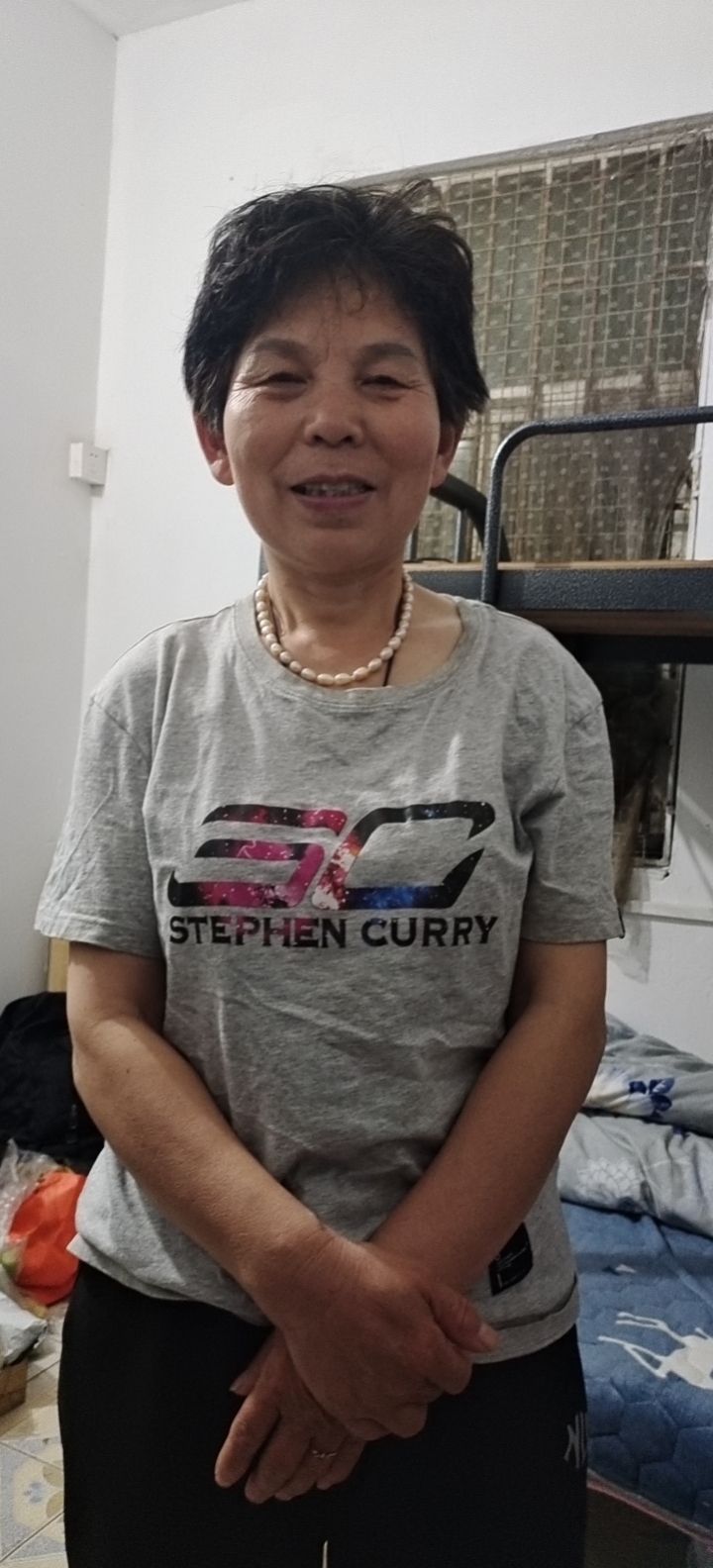 阿姨资料照片