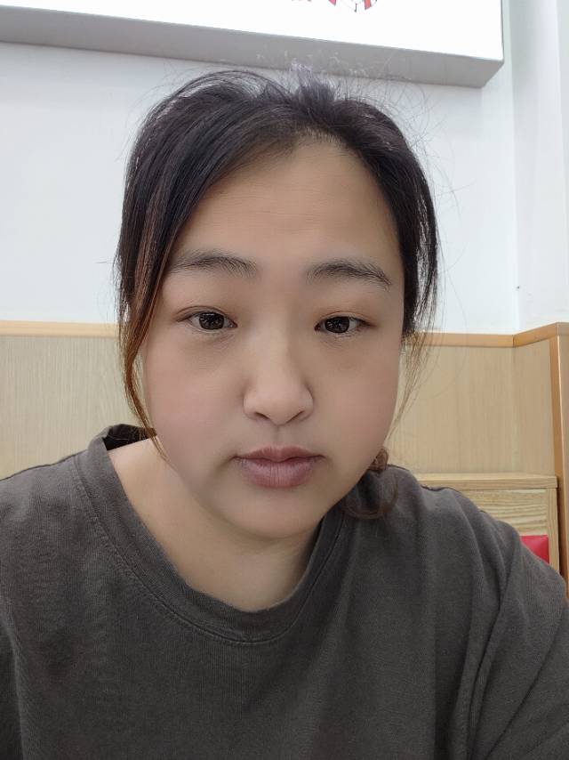 阿姨资料照片