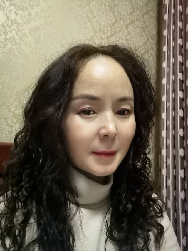 阿姨资料照片
