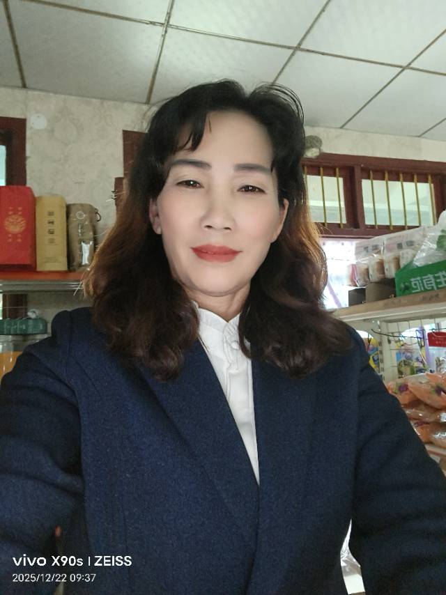 阿姨资料照片
