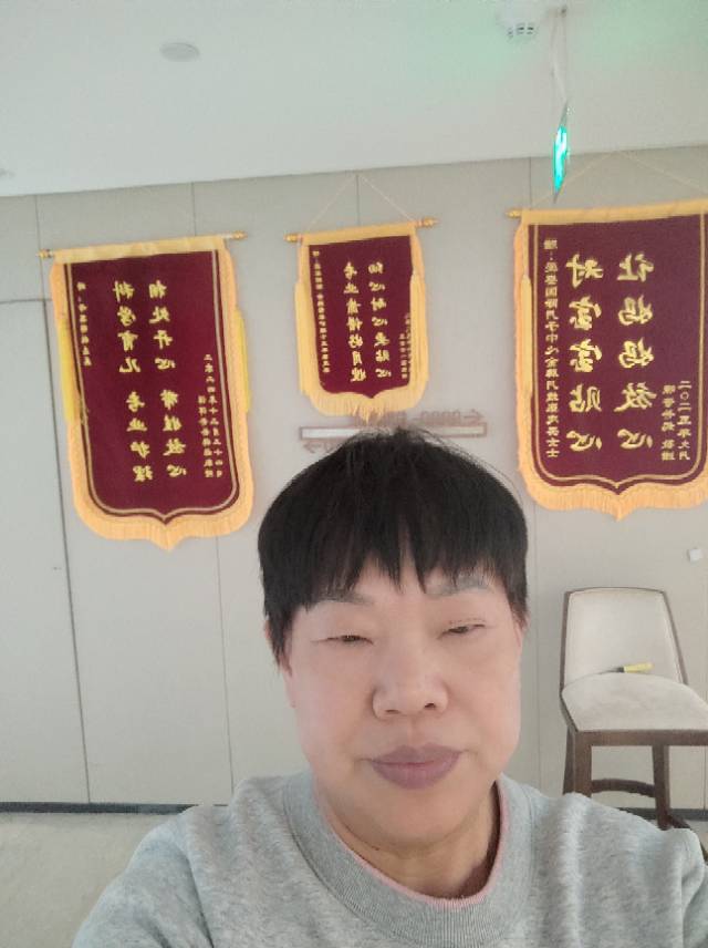 阿姨资料照片