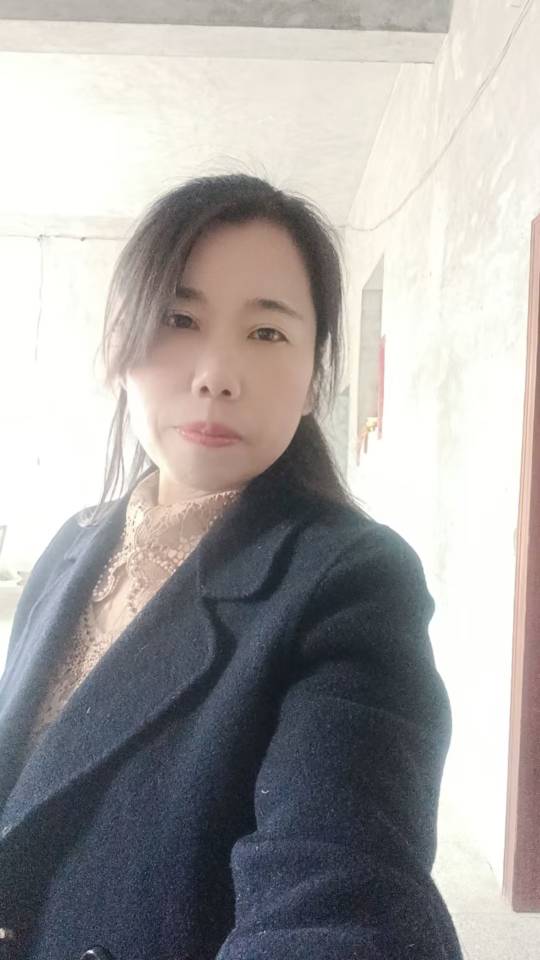 阿姨资料照片