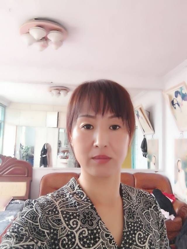 阿姨资料照片