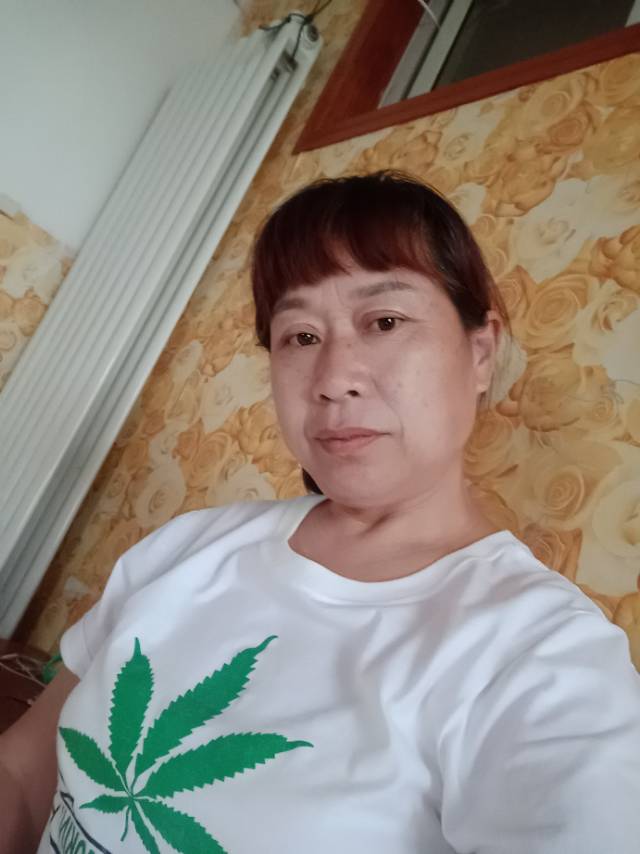 阿姨资料照片
