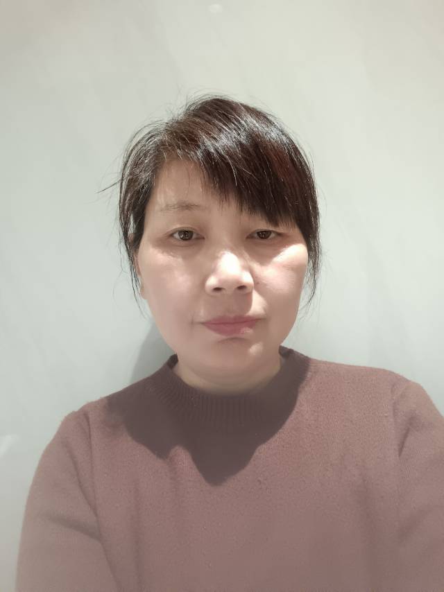 阿姨资料照片
