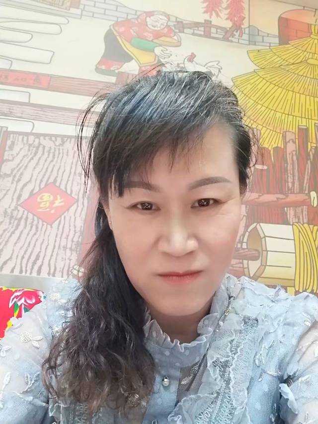 阿姨资料照片