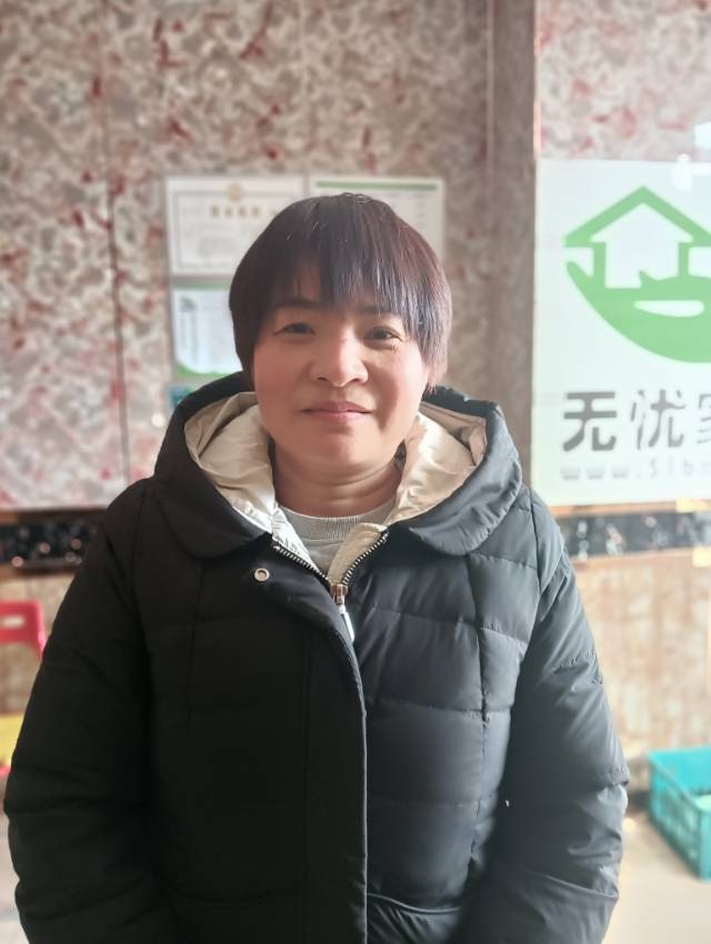 阿姨资料照片
