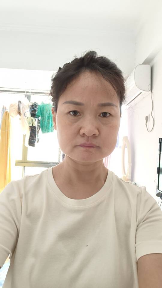 阿姨资料照片