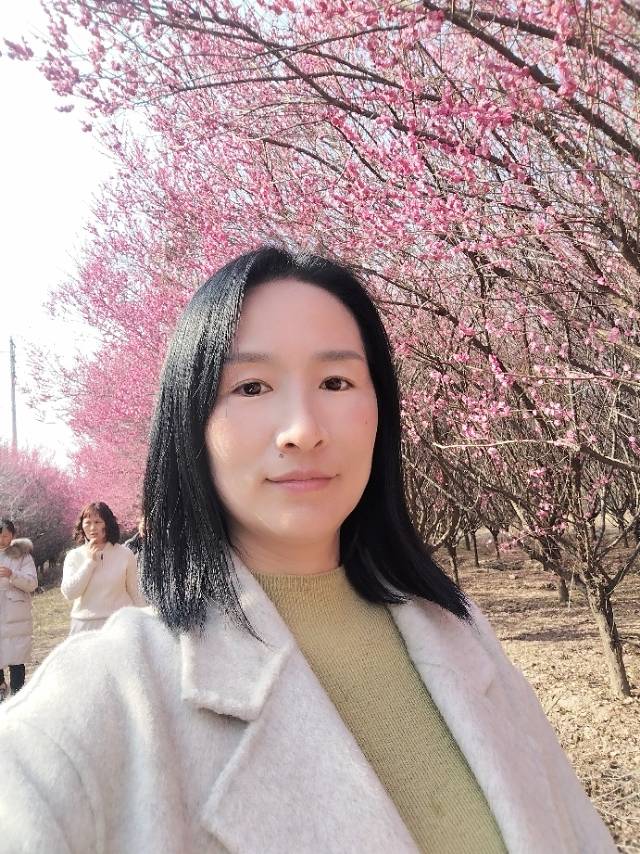 阿姨资料照片