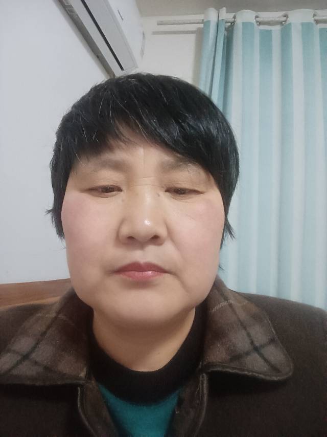 阿姨资料照片