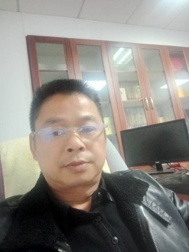 阿姨资料照片