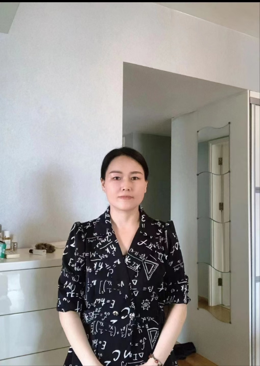 阿姨资料照片