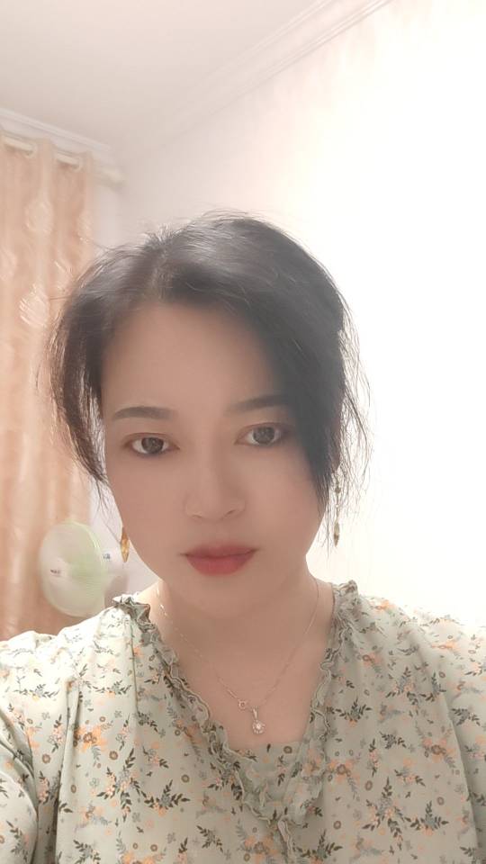 阿姨资料照片