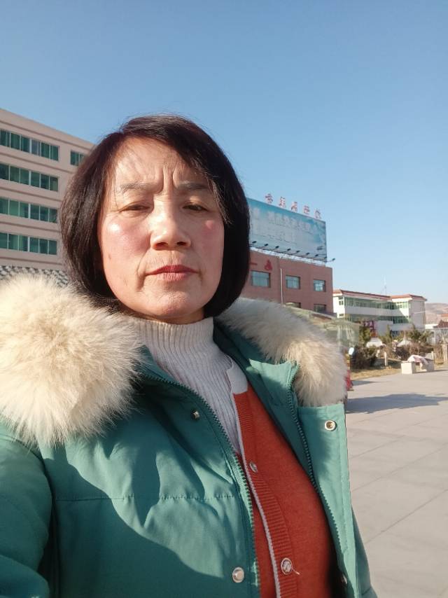 阿姨资料照片