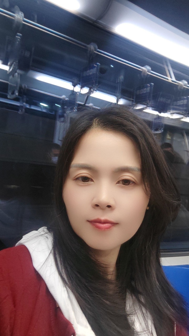 阿姨资料照片