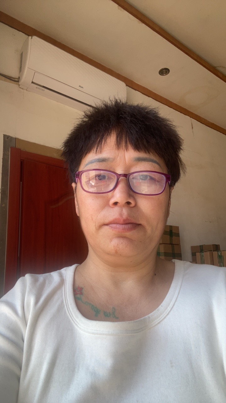 阿姨资料照片