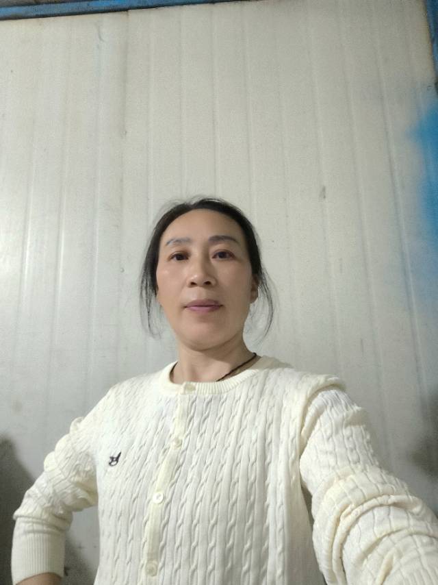 阿姨资料照片