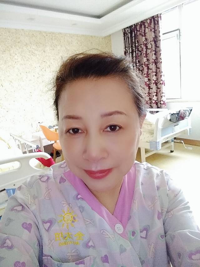 阿姨资料照片