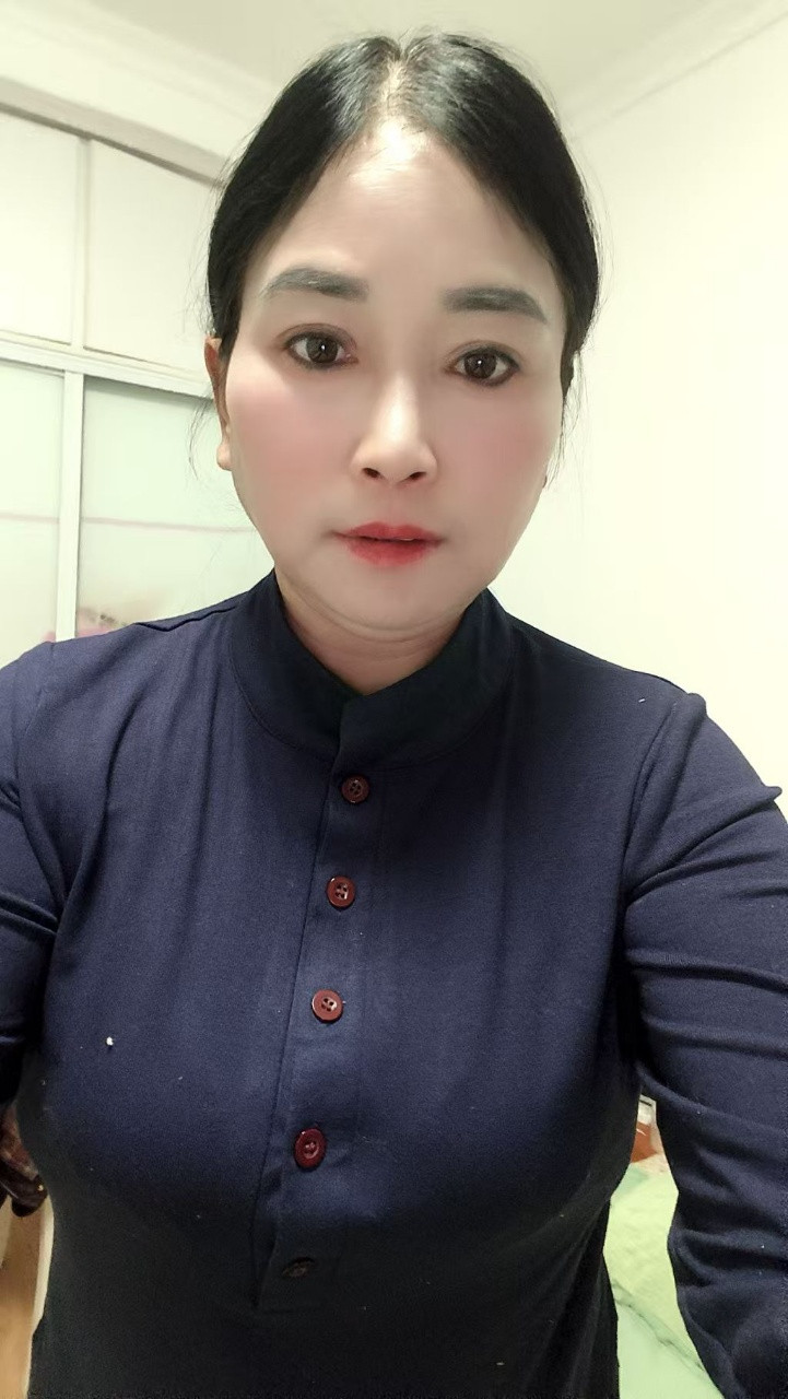 阿姨资料照片