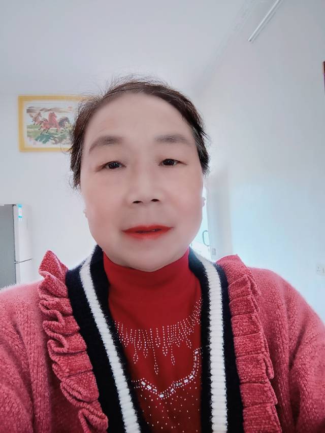 阿姨资料照片