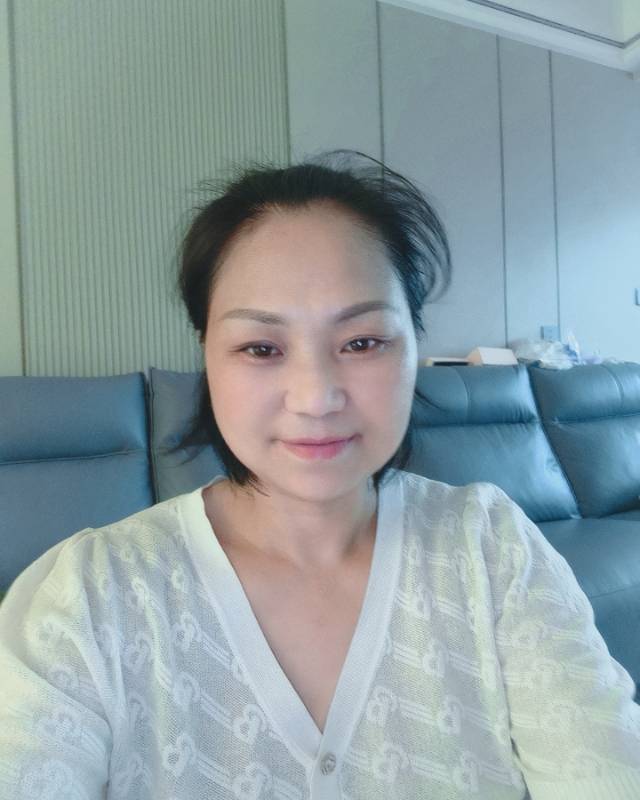 阿姨资料照片